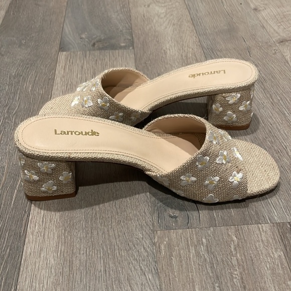 Larroude Brigitte Mule In Raw Linen Sandals - Picture 12 of 14